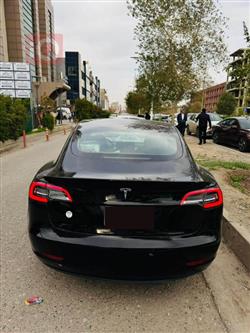 تسلا موديل 3